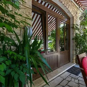 https://studio-melanija.in-istria.net